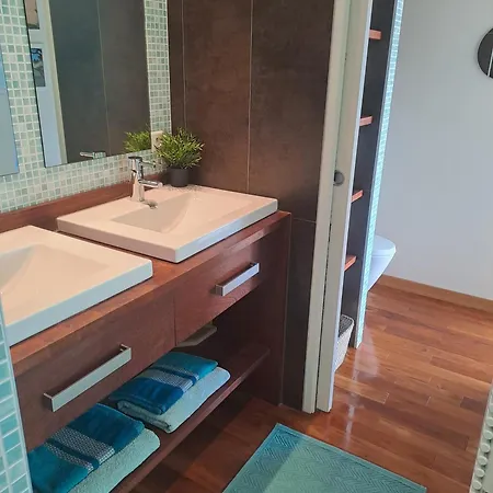 Apartment T2 Centre, A 2 Minutes, Parking *