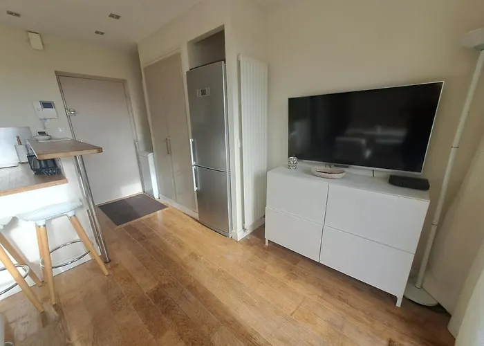 T2 Centre, à 2 Minutes, Parking Appartement *